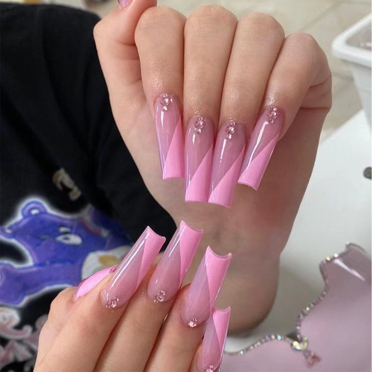 24 Pcs Long False Nails For One Set . Buy 5 Get 1 Free .Code is : Nails05