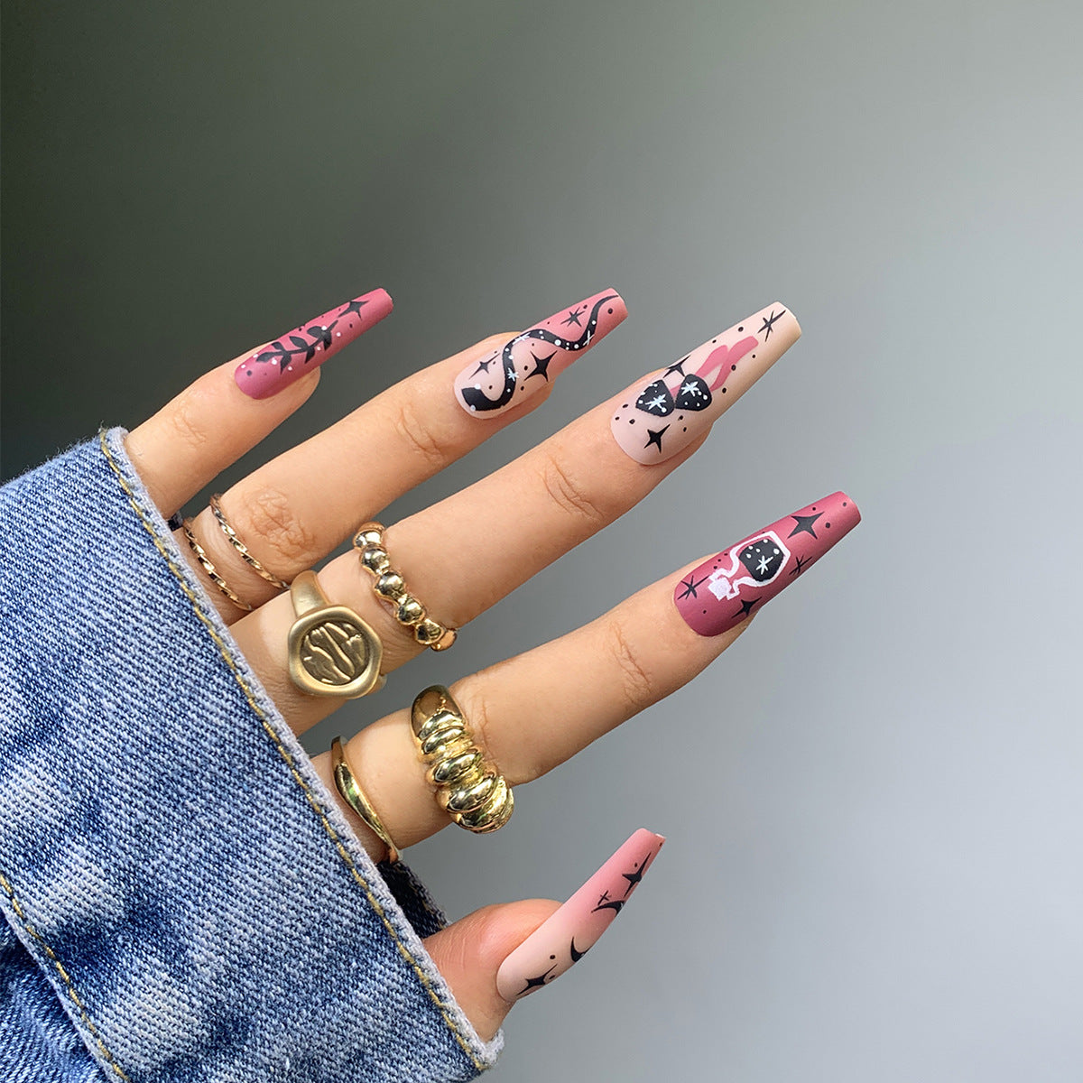 24 Pcs Long False Nails For One Set . Buy 5 Get 1 Free .Code is : Nails05